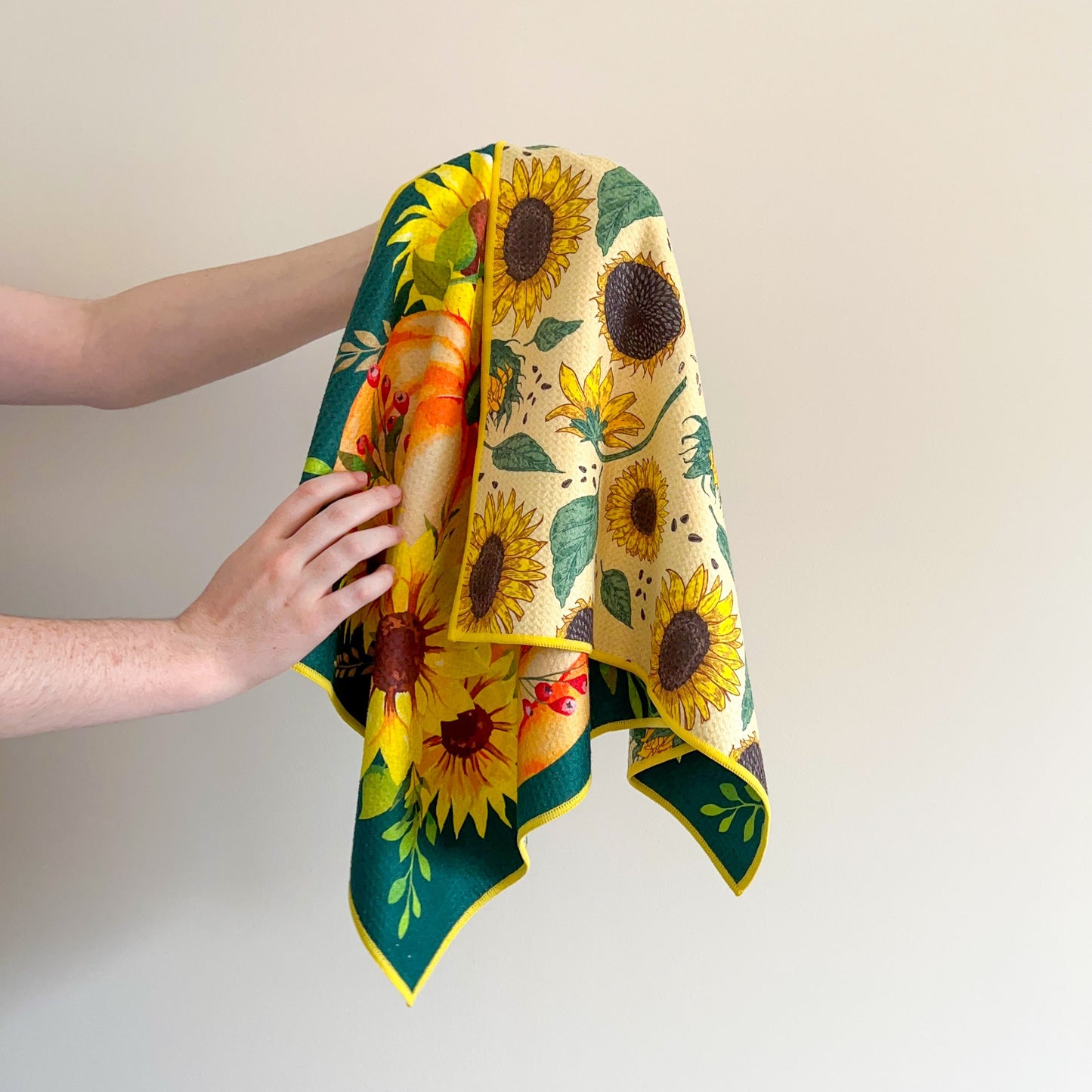 The Best Towel - Buzzee - Kitchen Tea Towel , dish towel & Hand towel - double sided towel