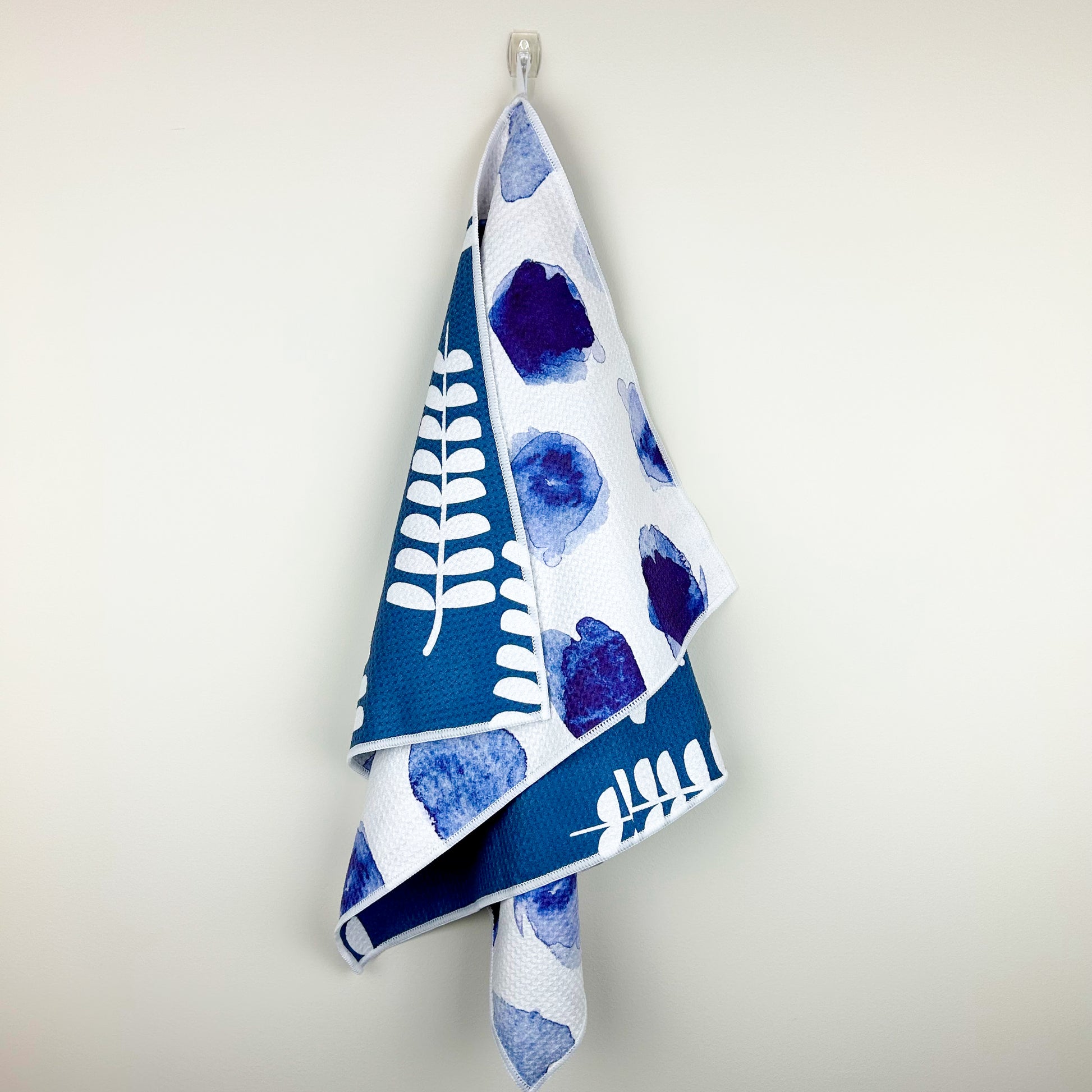 The Best Towel - Buzzee - Kitchen Tea Towel , dish towel & Hand towel - Watercolor Navy - double sided towel