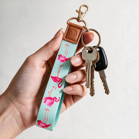 Trendy Hands-free keychain wristlet - FLAMINGO