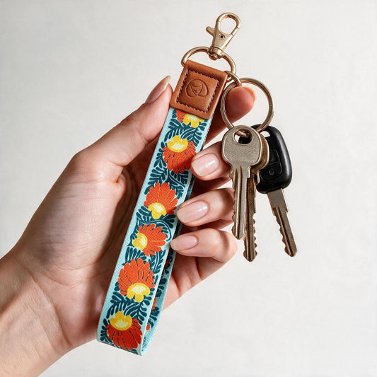 Trendy Hands-free keychain wristlet - POPPY