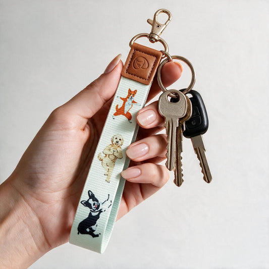 Trendy Hands-free keychain wristlet - Dog